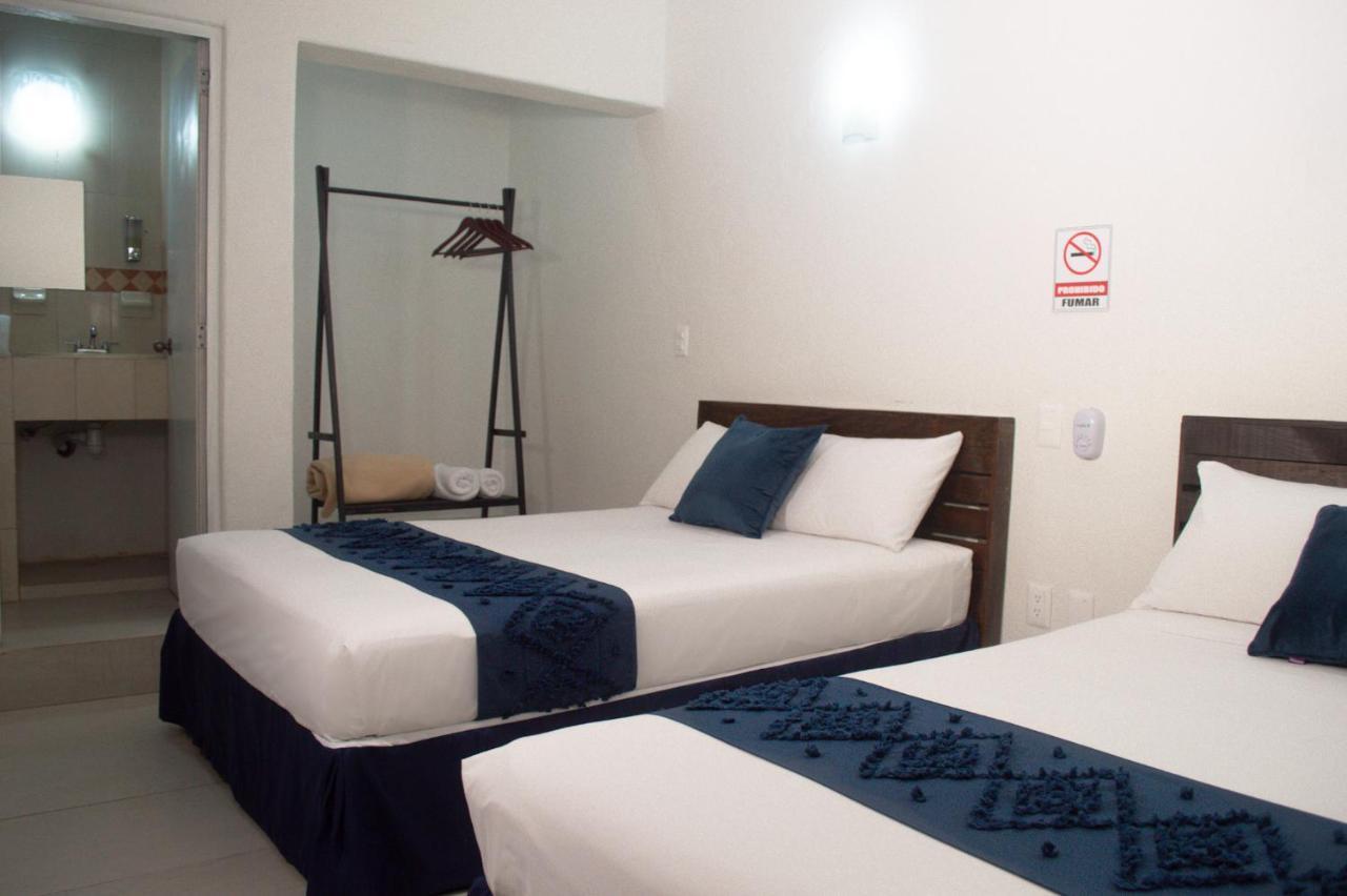 Hotel Juarez 70 Colima Habitación foto